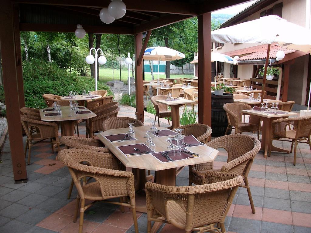 Kyriad Grenoble Sud - Seyssins Exterior photo