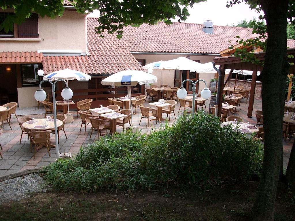 Kyriad Grenoble Sud - Seyssins Exterior photo
